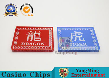 comprar botão impresso Dragon Tiger Gambling Casino Table Cards do negociante do pôquer dos marcadores da bacará de 94*70*11mm Fabricação em linha