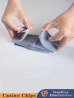 Padrão de Abelha Vermelha e Azul no Verso, 310 Gramas de Polpa de Papel, Anti-Transparência e Notação de Cartas, Retira a Tinta para Proteger as Cartas da Humidade, Embalagem em Caixa Colorida